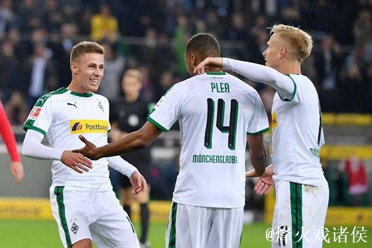 维默尔梅开二度，沃尔夫斯堡3-1击败门兴格拉德巴赫